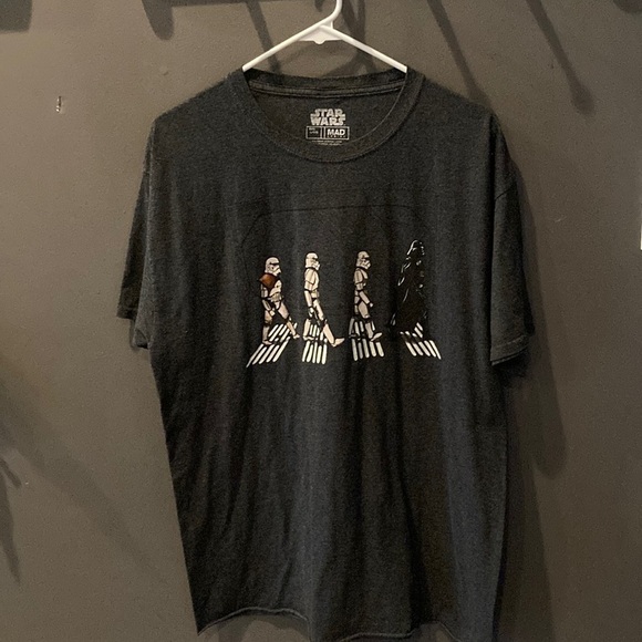 Star Wars  gray size large Abby Road t shirt GUC - Picture 1 of 4
